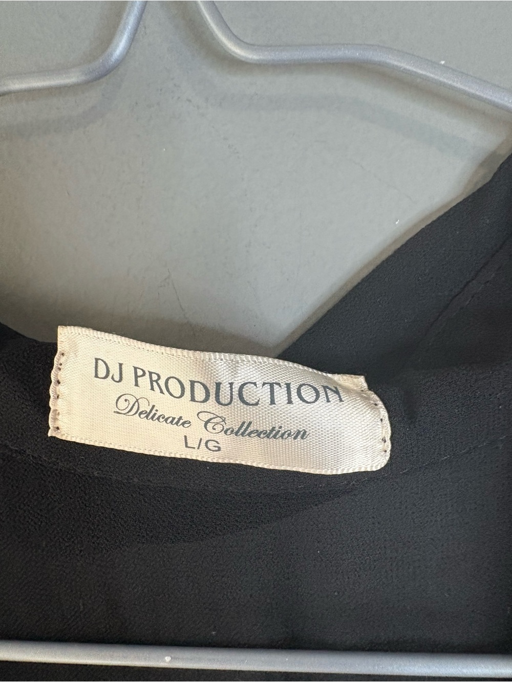 DJ Production Black Hi-Low Sheer Dress Gold Collar Detail Size Large - Picture 4 of 8
